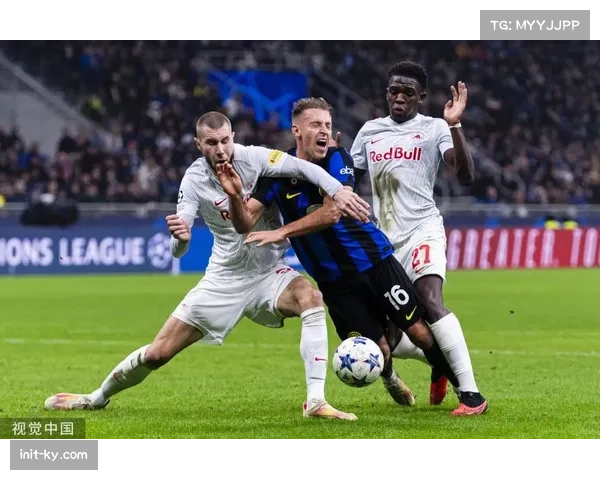 即时：国际米兰2-0领先弗罗西诺内，恰尔汗奥卢远射世界波